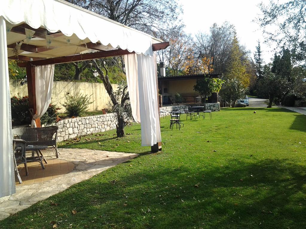 فندق Acutoفي  Agriturismo Le Valli المظهر الخارجي الصورة